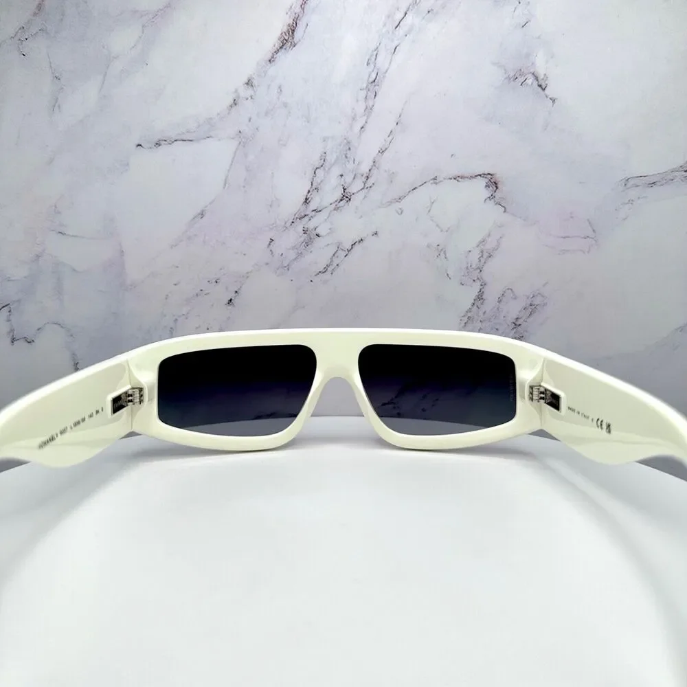 New CHANEL Sunglasses - Picture 13 of 16